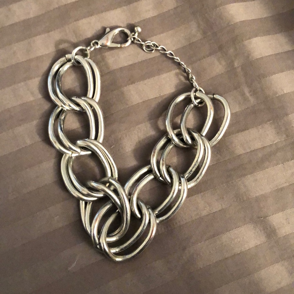 I’m we chain bracelet